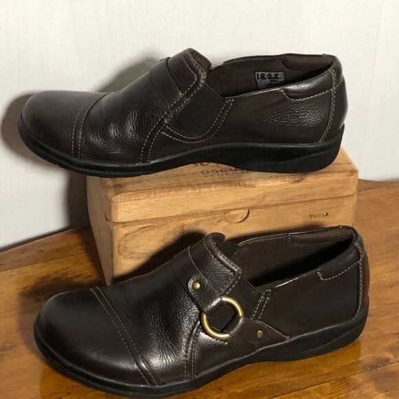 Clarks Loafer Womens 6.5 Brown Leather Cheyn Fame Slip On Casual Pump Comfort - Picture 7 of 10